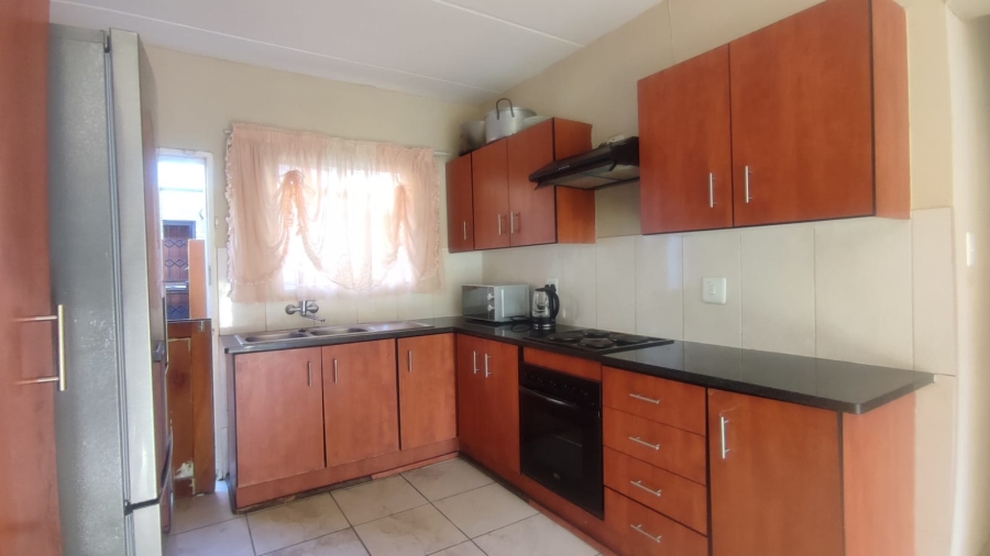 3 Bedroom Property for Sale in Waterval East North West